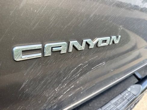 Used 2017 GMC Canyon SLE w/ SLE Convenience Package AWD/4WD image 10