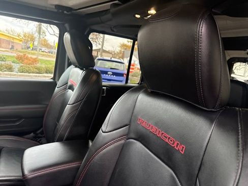 Used 2021 Jeep Wrangler Unlimited Rubicon image 12