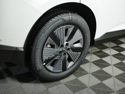 New 2025 Nissan Murano SL image 12