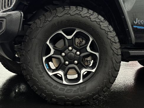 Used 2021 Jeep Wrangler Unlimited Rubicon 4xe w/ Cold Weather Group image 29