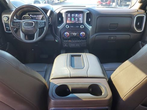 Used 2022 GMC Sierra 2500 Denali w/ Denali Ultimate Package image 11