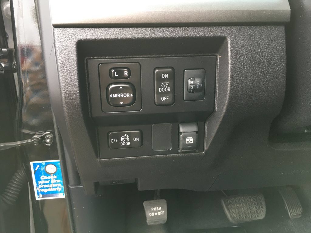Used 2016 Toyota Tundra SR5 AWD/4WD image 20