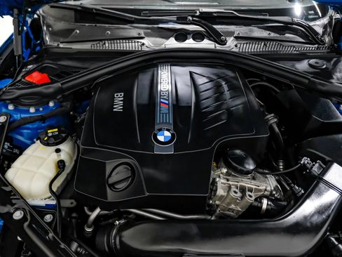 Used 2018 BMW M2 RWD image 38
