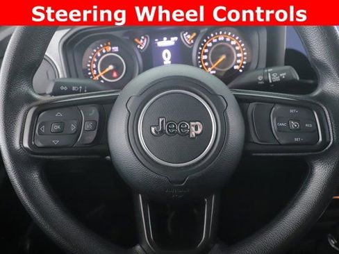 Used 2024 Jeep Gladiator Sport image 21