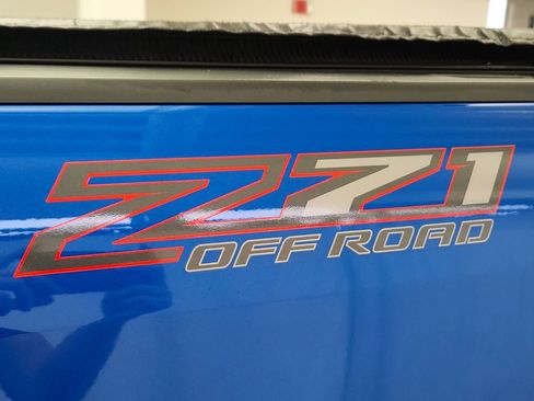 Used 2021 Chevrolet Colorado Z71 AWD/4WD image 33