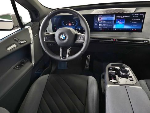 Used 2026 BMW iX xDrive60 AWD/4WD image 21