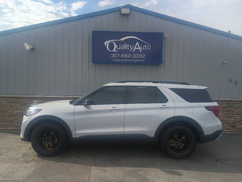 Used 2026 Ford Explorer Tremor w/ Tremor Ultimate Package AWD/4WD image 1
