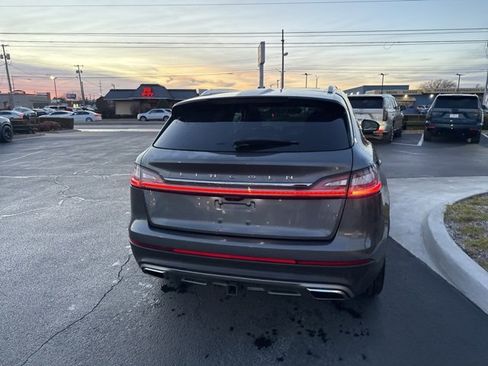 Used 2022 Lincoln Nautilus Reserve w/ Equipment Group 201A image 17