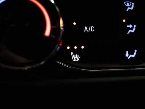 Used 2022 Chevrolet TrailBlazer LT w/ Confidence II Package image 19