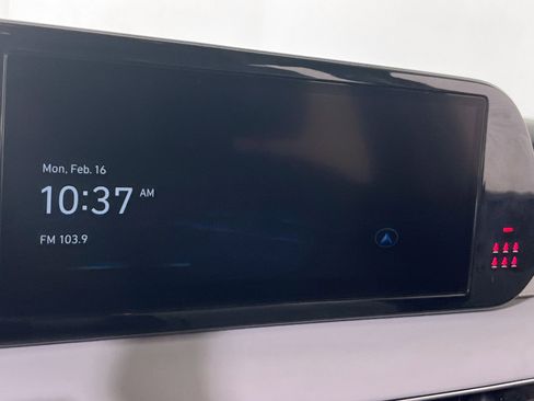 Used 2023 Hyundai Palisade SE image 15