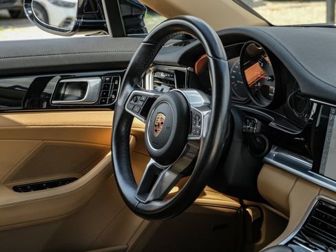Used 2019 Porsche Panamera 4 AWD/4WD image 11