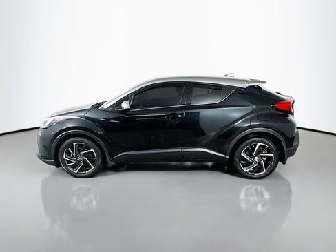 Used 2021 Toyota C-HR Limited FWD image 11
