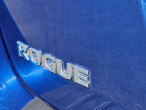 Used 2011 Nissan Rogue SV AWD/4WD image 9