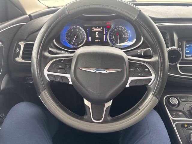 Used 2015 Chrysler 200 Limited w/ Convenience Group FWD image 15