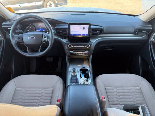 Used 2020 Ford Explorer XLT AWD/4WD image 15