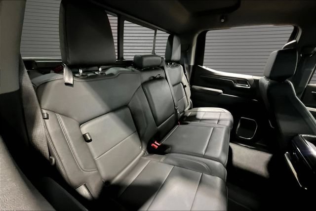 Used 2023 GMC Sierra 1500 SLT w/ SLT Premium Plus Package AWD/4WD image 25