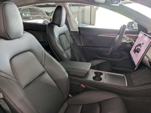 Used 2023 Tesla Model 3 Standard Range RWD image 21