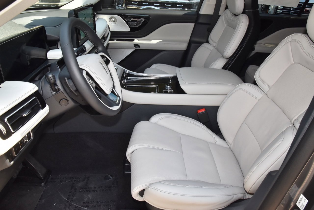 New 2027 Lincoln Aviator Reserve AWD/4WD image 13