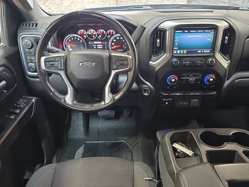 Used 2020 Chevrolet Silverado 1500 RST image 16