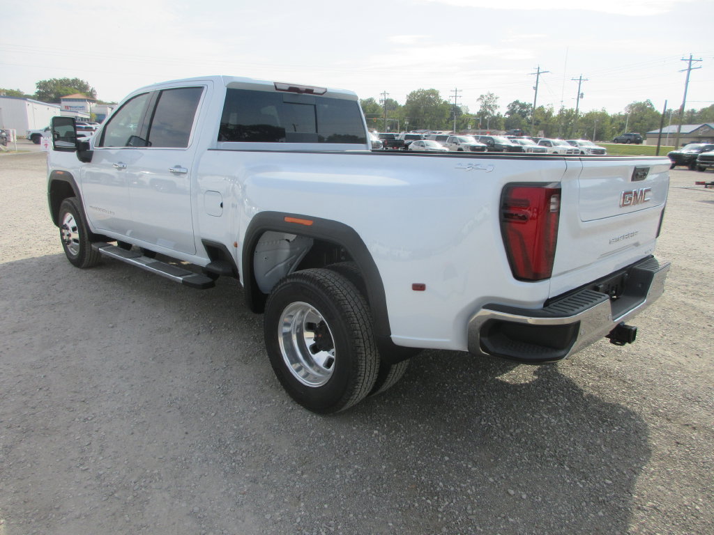 New 2026 GMC Sierra 3500 SLT w/ SLT Premium Package AWD/4WD image 7
