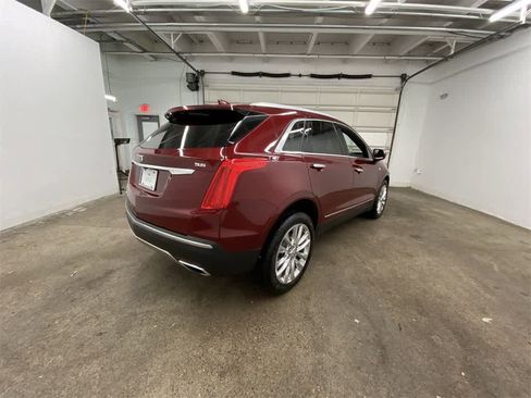 Used 2017 Cadillac XT5 Platinum image 6