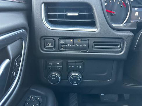 Used 2021 Chevrolet Tahoe RST w/ Luxury Package AWD/4WD image 11