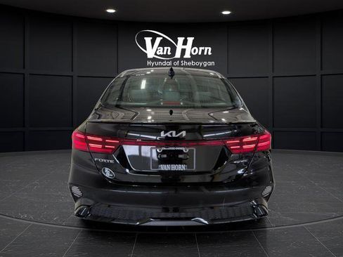 Used 2024 Kia Forte GT-Line w/ GT-Line Premium Package image 12