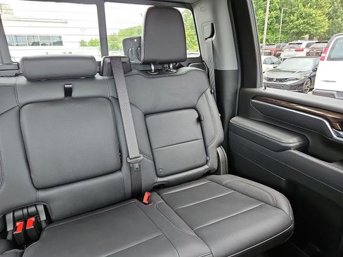 Used 2025 Chevrolet Silverado 2500 LTZ w/ Trail Boss Package AWD/4WD image 15