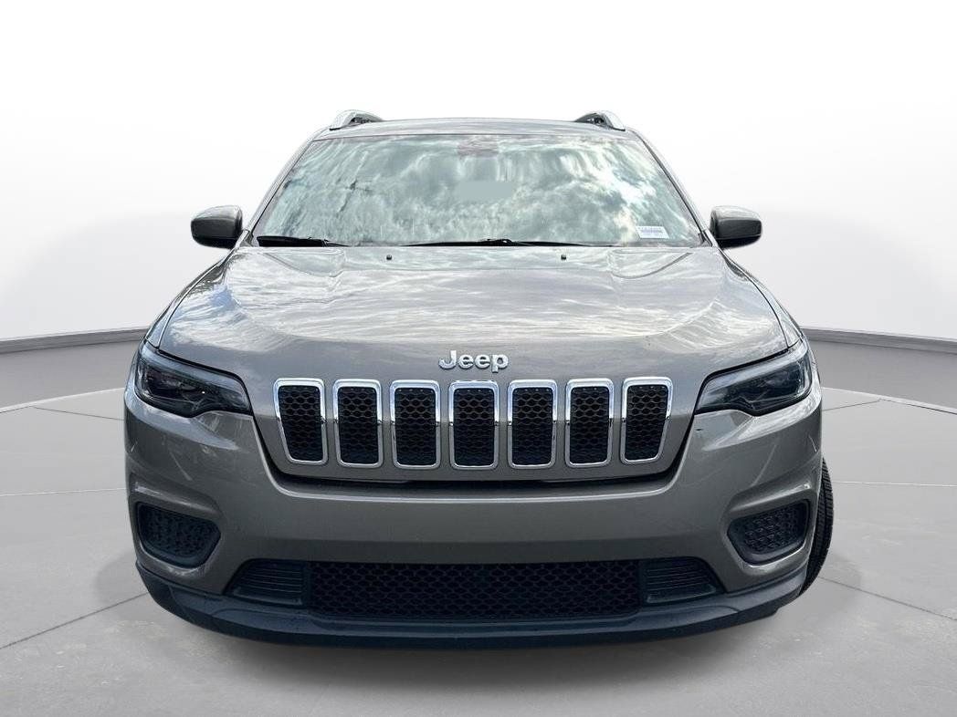 Used 2020 Jeep Cherokee Latitude FWD image 3