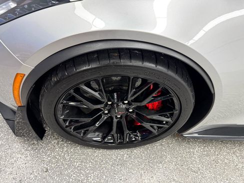 Used 2017 Chevrolet Corvette Z06 w/ Z07 Performance Package image 32