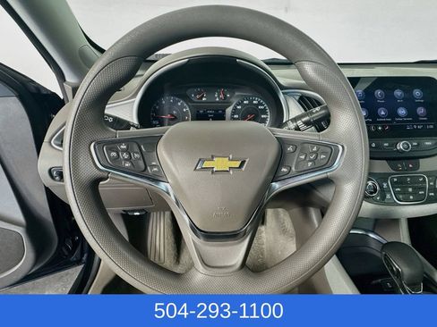 Used 2025 Chevrolet Malibu LT FWD image 13