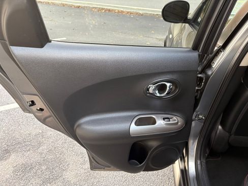 Used 2013 Nissan Juke SL image 18