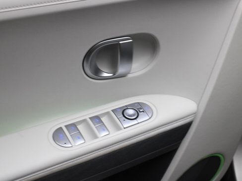 Used 2023 Hyundai Ioniq 5 SEL image 41