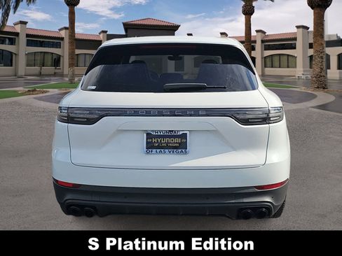 Used 2023 Porsche Cayenne S Platinum w/ Premium Package Plus AWD/4WD image 7