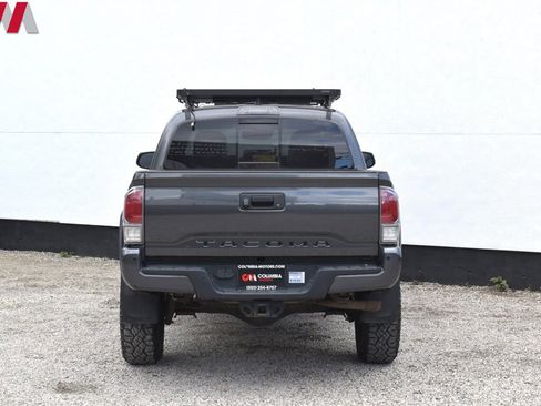 Used 2020 Toyota Tacoma TRD Off-Road w/ TRD Premium Off Road Package AWD/4WD image 4