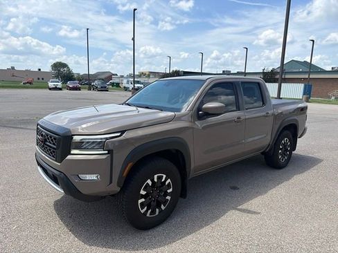 Used 2024 Nissan Frontier PRO-4X w/ Off-Road Protection Package AWD/4WD image 2