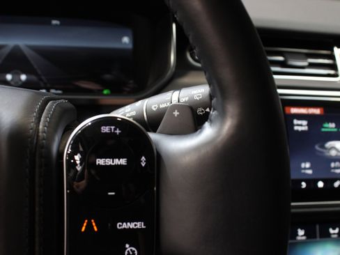 Used 2021 Land Rover Range Rover P525 Westminster Edition LWB image 59