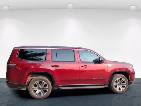Used 2024 Jeep Wagoneer Series II AWD/4WD image 20