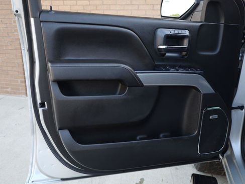 Used 2017 Chevrolet Silverado 1500 LTZ Z71 AWD/4WD image 11