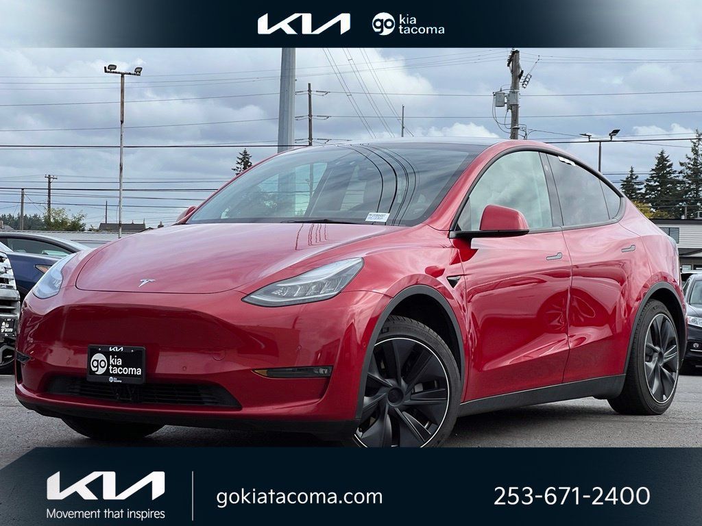 Used 2021 Tesla Model Y Long Range AWD/4WD image 1