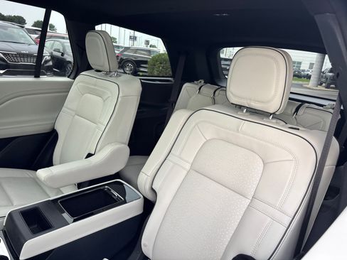 Certified 2025 Lincoln Aviator Black Label AWD/4WD image 26