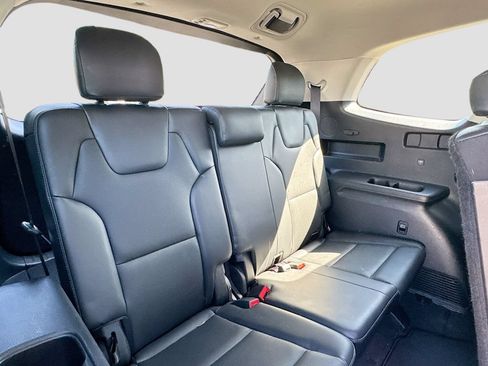 Used 2020 Kia Telluride EX AWD/4WD image 29