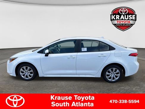 Used 2026 Toyota Corolla LE FWD image 8