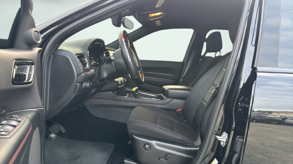 Used 2025 Dodge Durango R/T w/ Blacktop Package AWD/4WD image 15