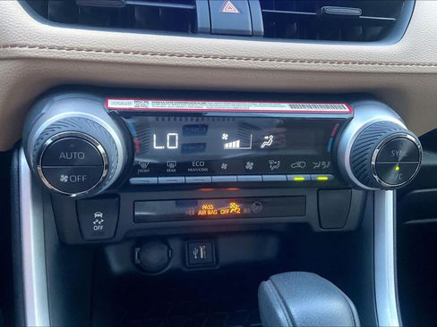 Used 2025 Toyota RAV4 XLE w/ Convenience Package AWD/4WD image 32