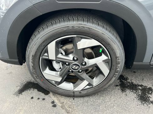 Certified 2026 Hyundai Venue SEL image 13