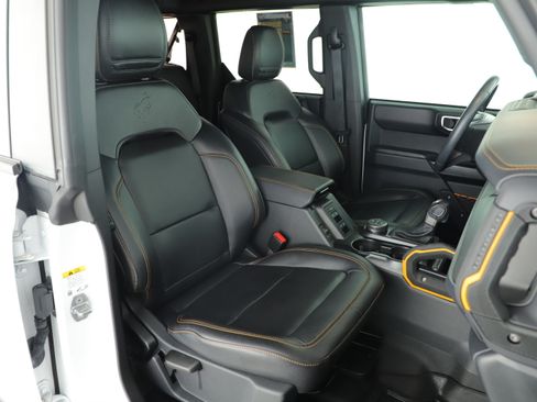 Certified 2024 Ford Bronco Badlands AWD/4WD image 19
