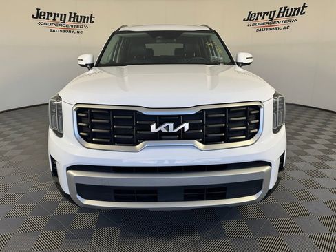 Used 2025 Kia Telluride S FWD image 5