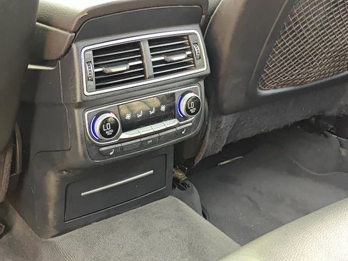 Used 2017 Audi Q7 3.0T Prestige w/ Prestige Package image 28