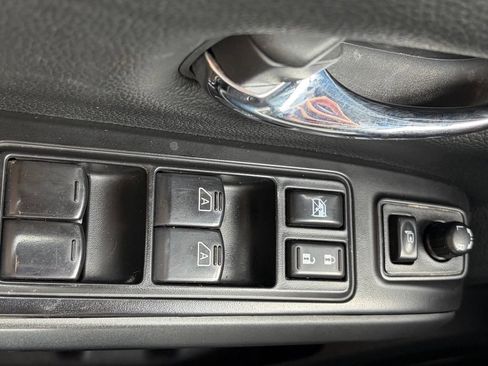 Used 2023 Nissan Titan PRO-4X w/ Pro-4x Convenience Package AWD/4WD image 54